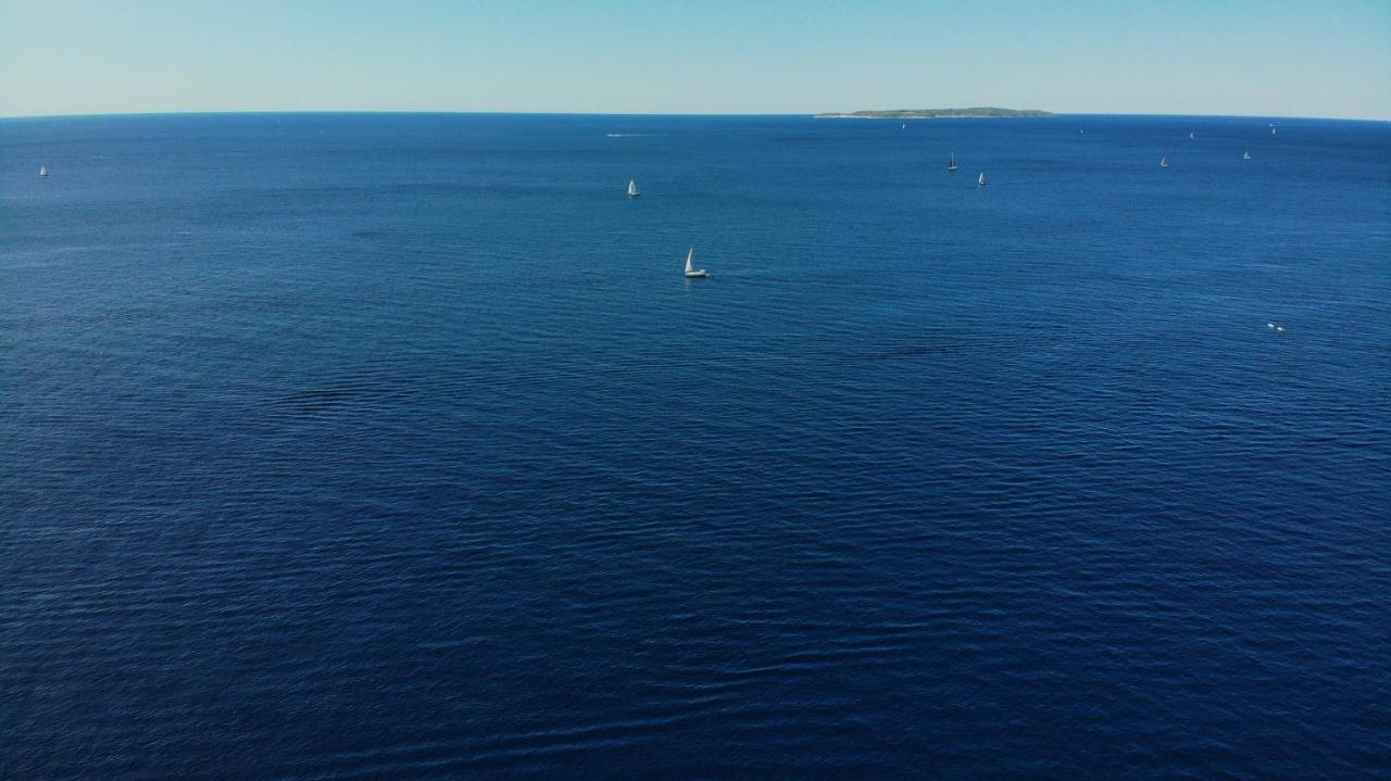 Apartmani Loreta Mali Lošinj Eksteriør billede