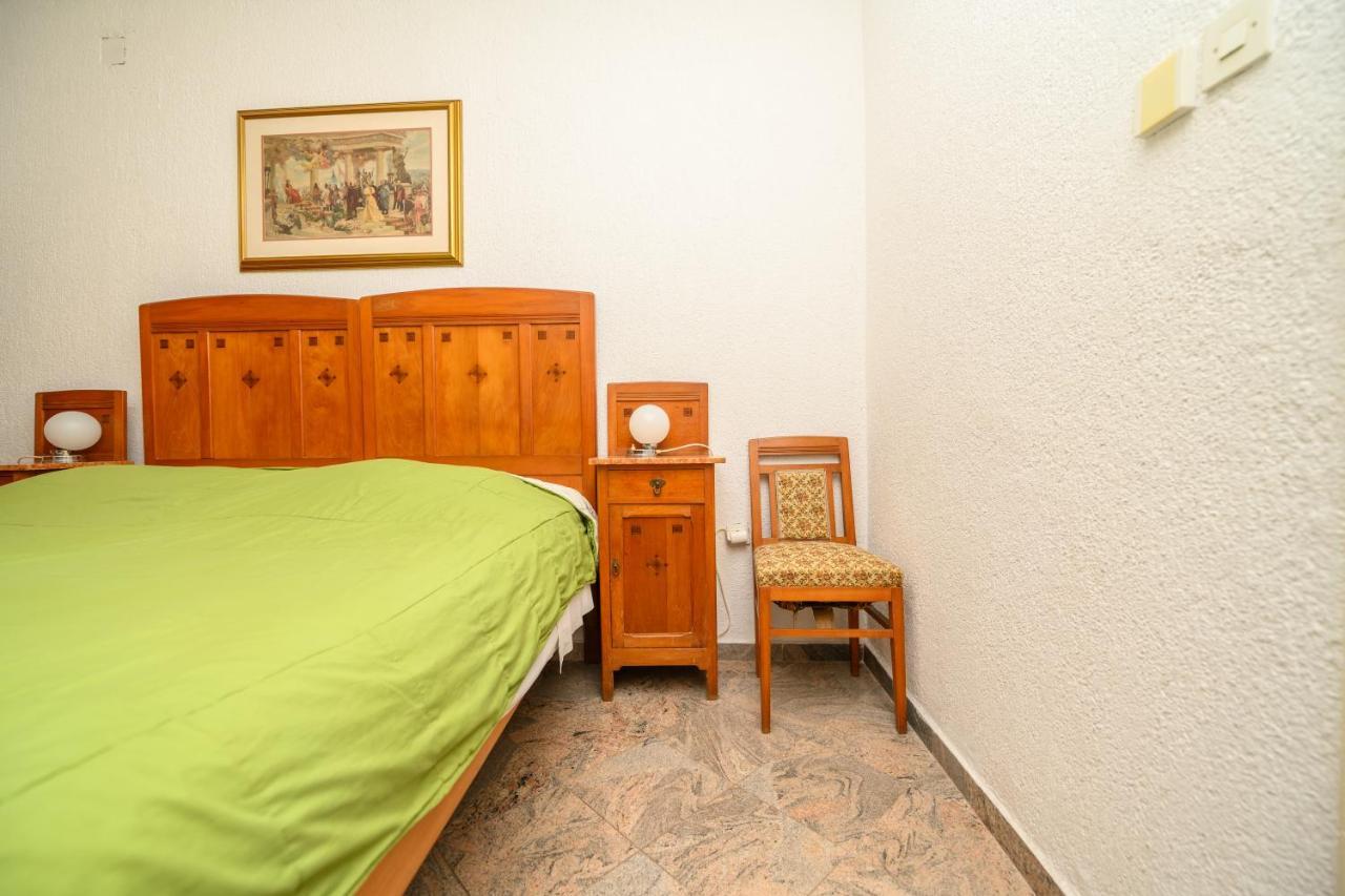 Apartmani Loreta Mali Lošinj Eksteriør billede