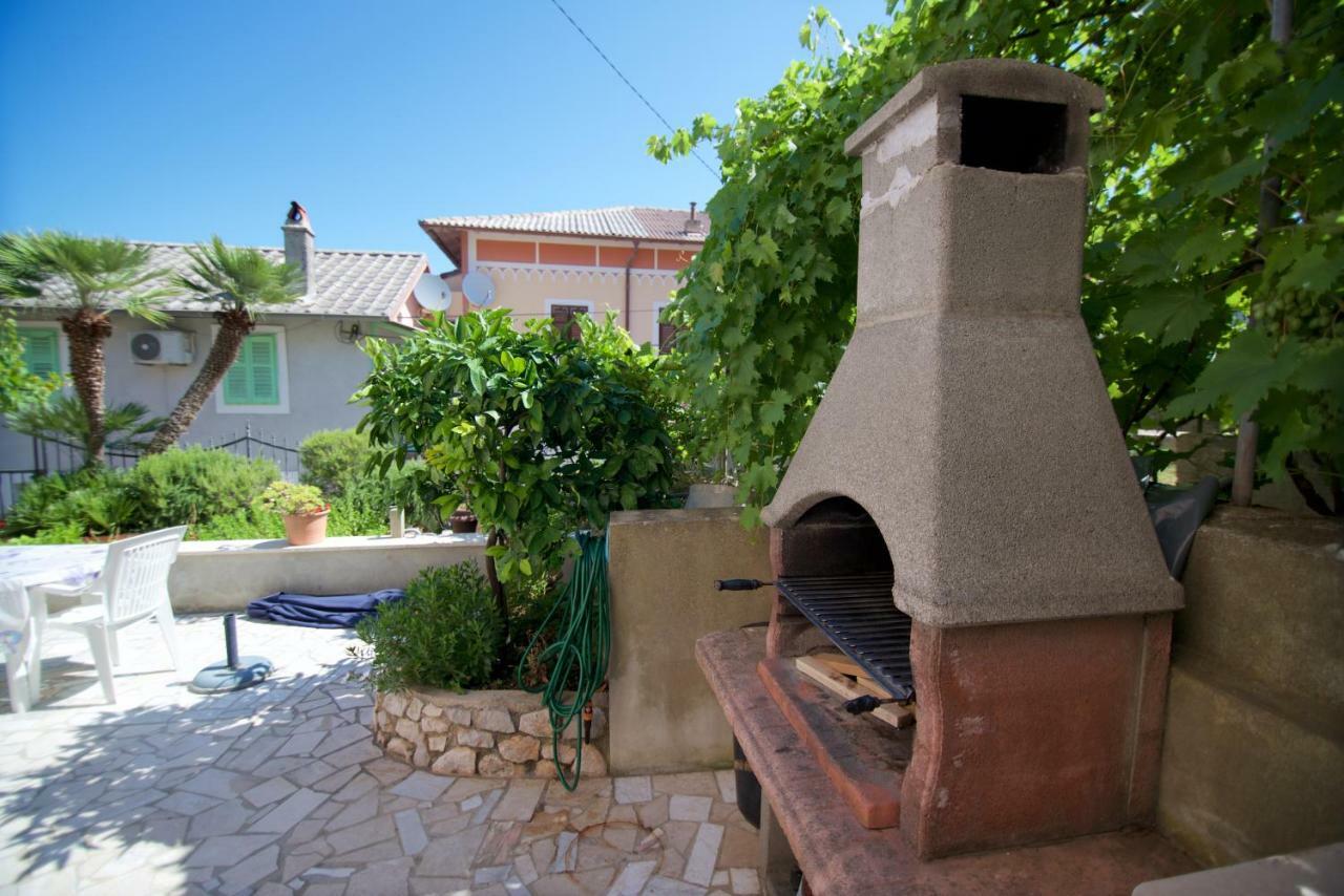 Apartmani Loreta Mali Lošinj Eksteriør billede