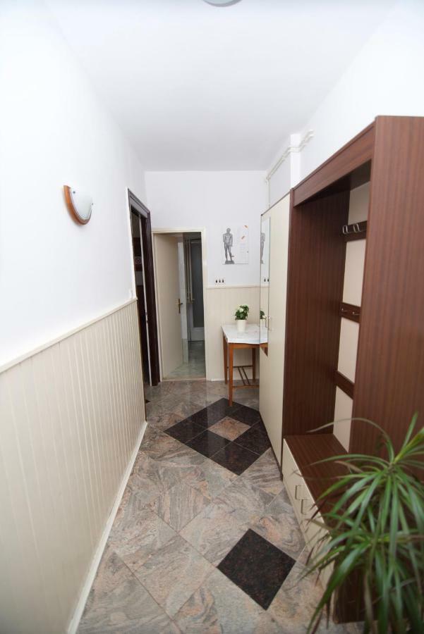 Apartmani Loreta Mali Lošinj Eksteriør billede
