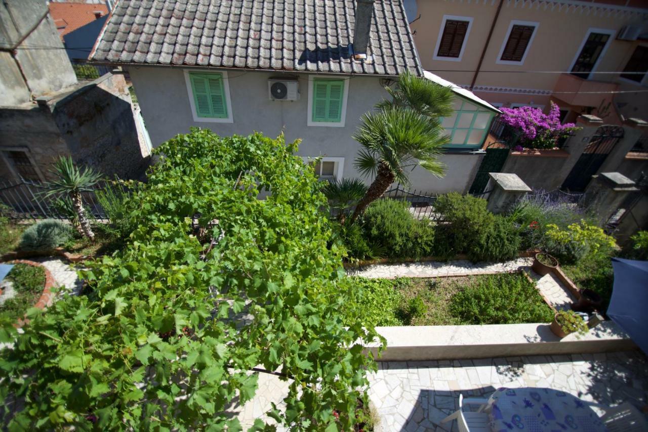 Apartmani Loreta Mali Lošinj Eksteriør billede