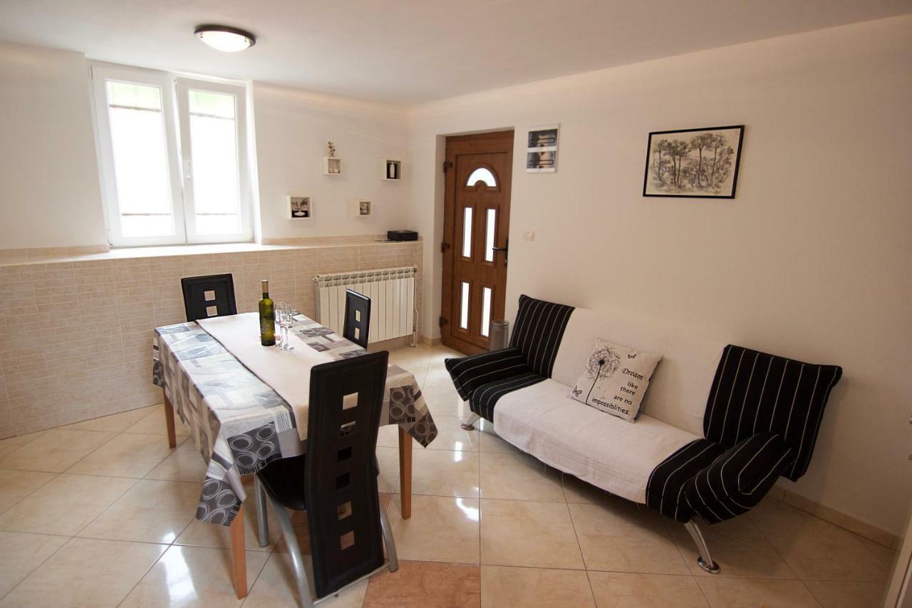 Apartmani Loreta Mali Lošinj Eksteriør billede