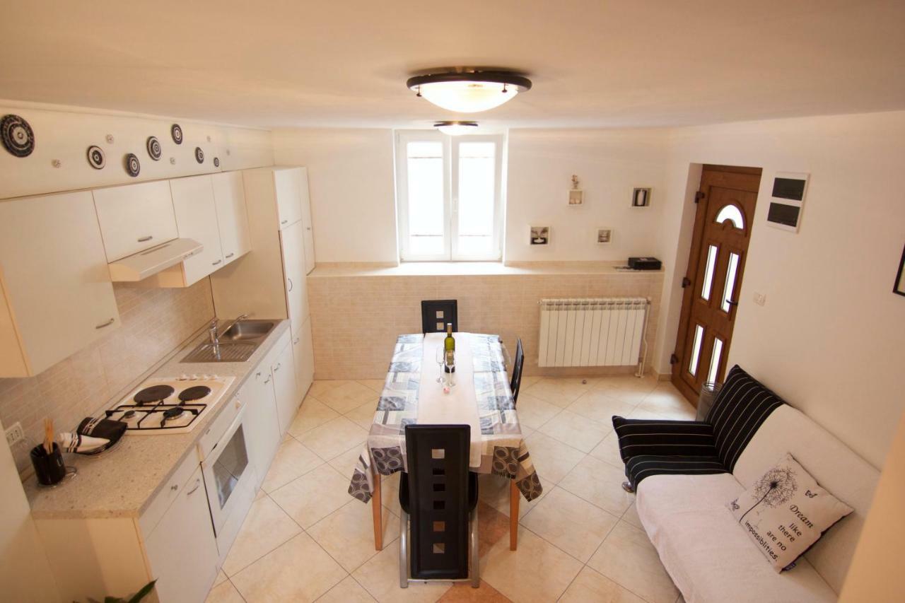 Apartmani Loreta Mali Lošinj Eksteriør billede